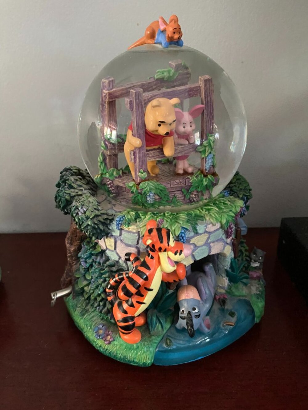 Disney Winnie the Pooh Musical Music Box Snow Globe Playing Poohsticks